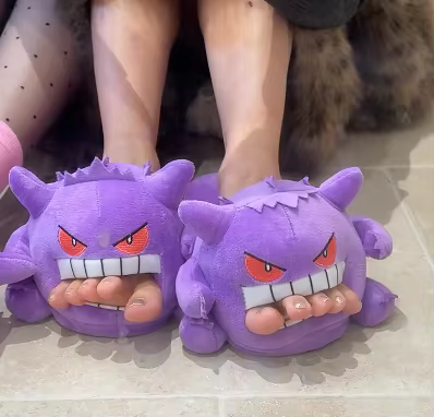 Nouvelles pantoufles Gengar 2026 – Design amusant avec langue dégagée, semelle souple, mignonnes, co