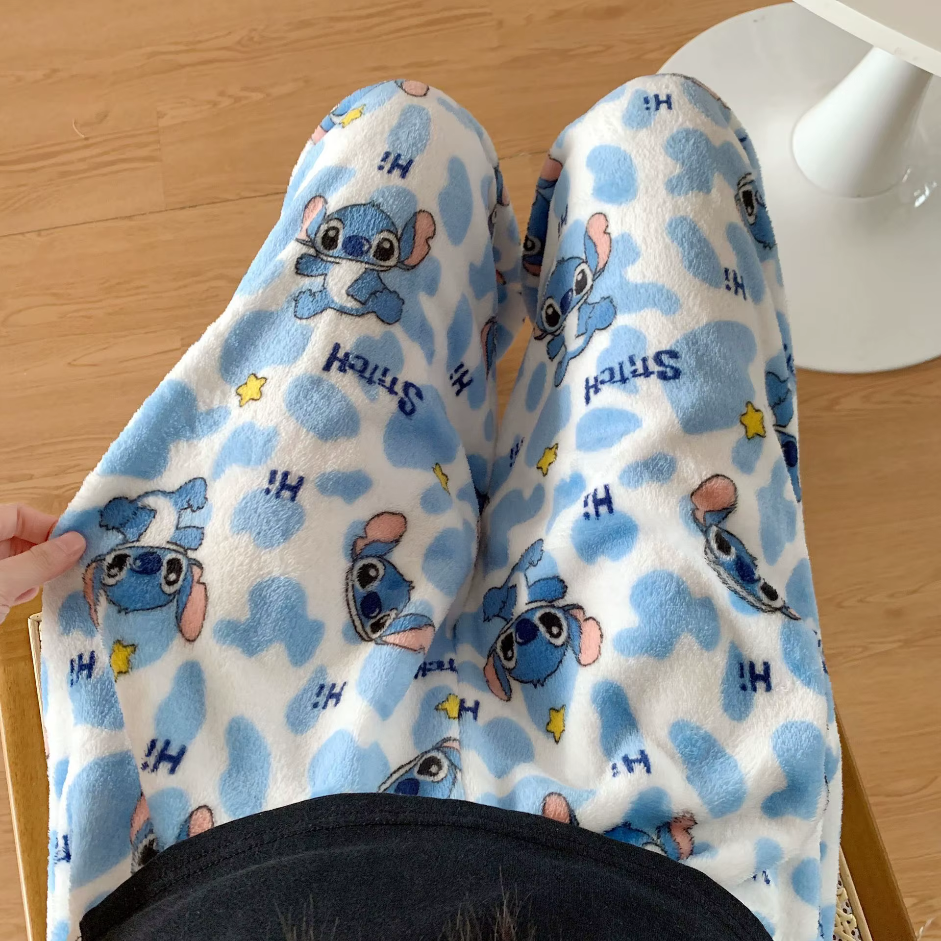 Nouveaux pyjamas en flanelle à motif de dessin animé, épais et en velours, bleus, pour l'automne et 