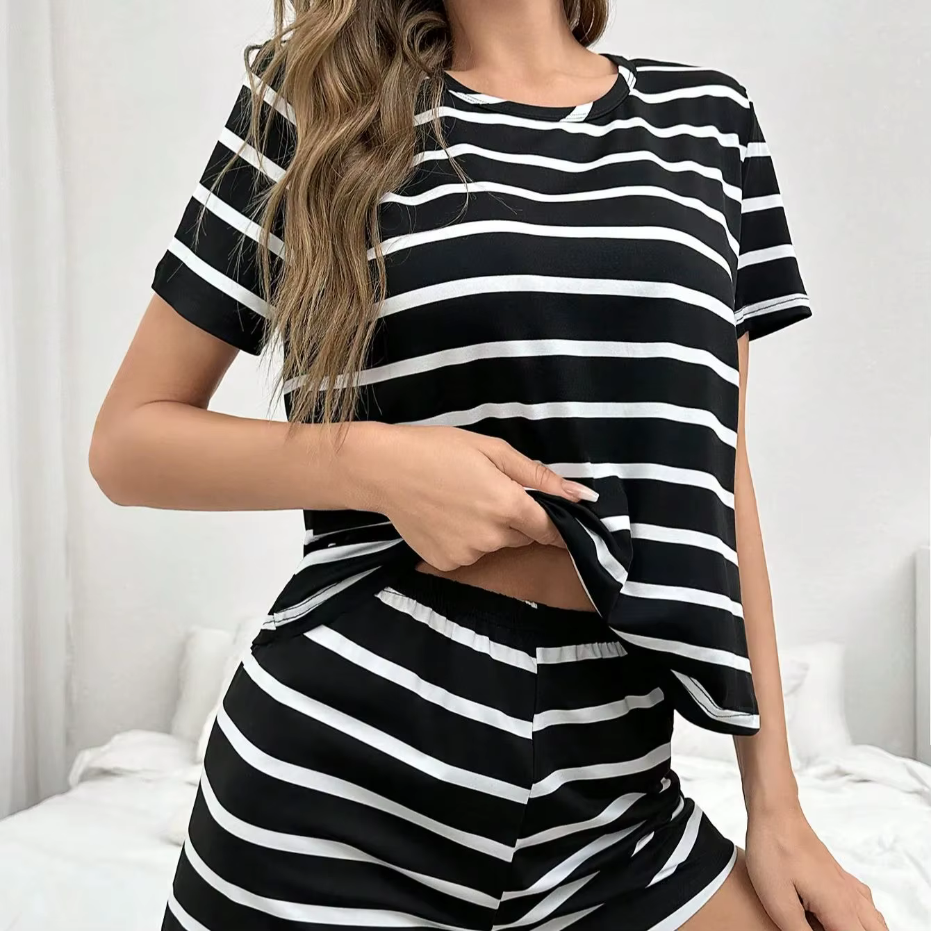 Ensemble pyjama rayé pour femmes, T-Shirt à manches courtes et short, vêtements de nuit, ensemble 2