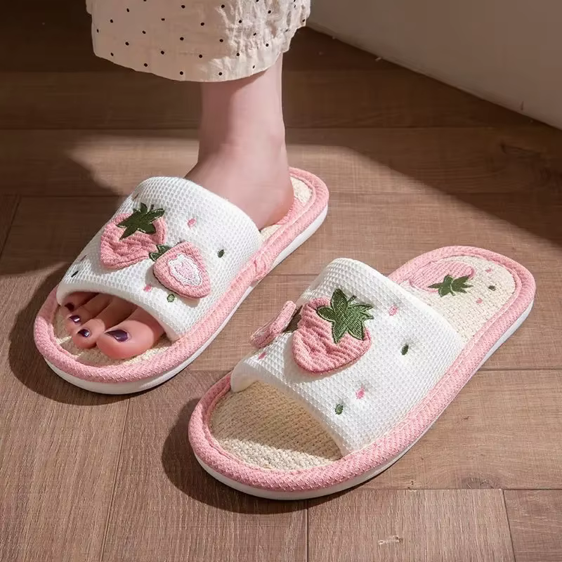 Tige en lin fraise pour fille, semelles souples, pantoufles de sol silencieuses et antidérapantes en