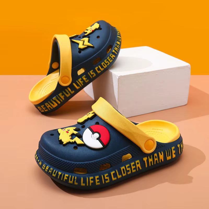 Nouvelles pantoufles d'été Pokemon Pikachu antidérapantes à semelle souple et respirante, sandales d