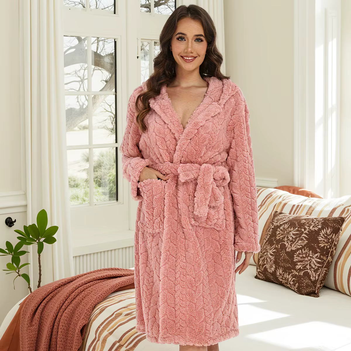 Peignoir de nuit pour femme 2026 en polaire corail, doux, automne-hiver, avec motif ours, capuche à 