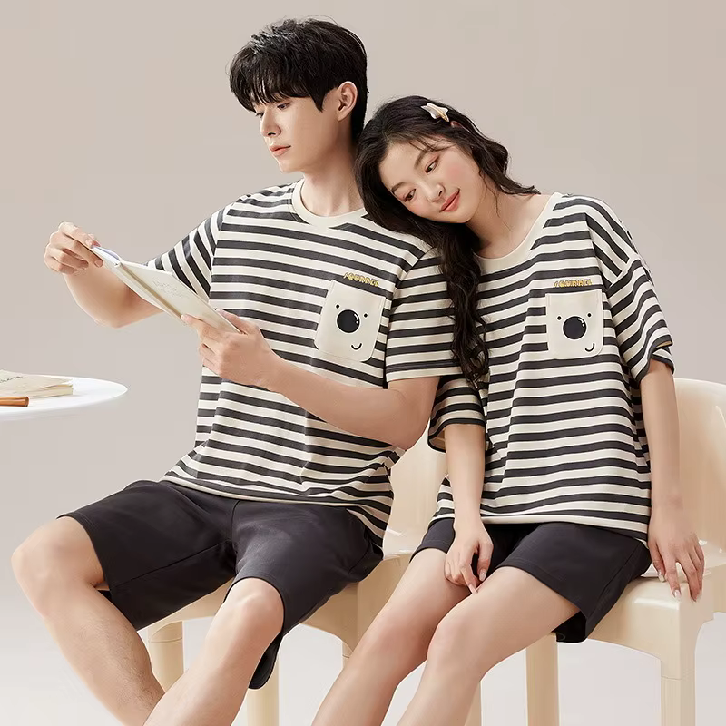 Ensemble de pyjamas de dessin animé pour couple