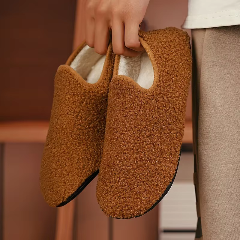 ELUVA pantoufles d'hiver antidérapantes pour hommes et femmes thermiques en plein air intérieur chaud en peluche