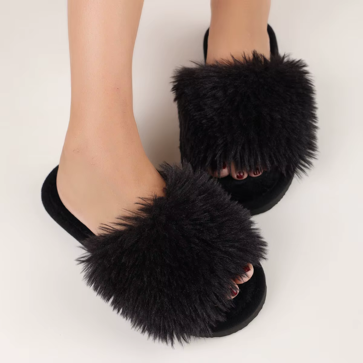 Pantoufles en fausse fourrure en peluche pour femmes