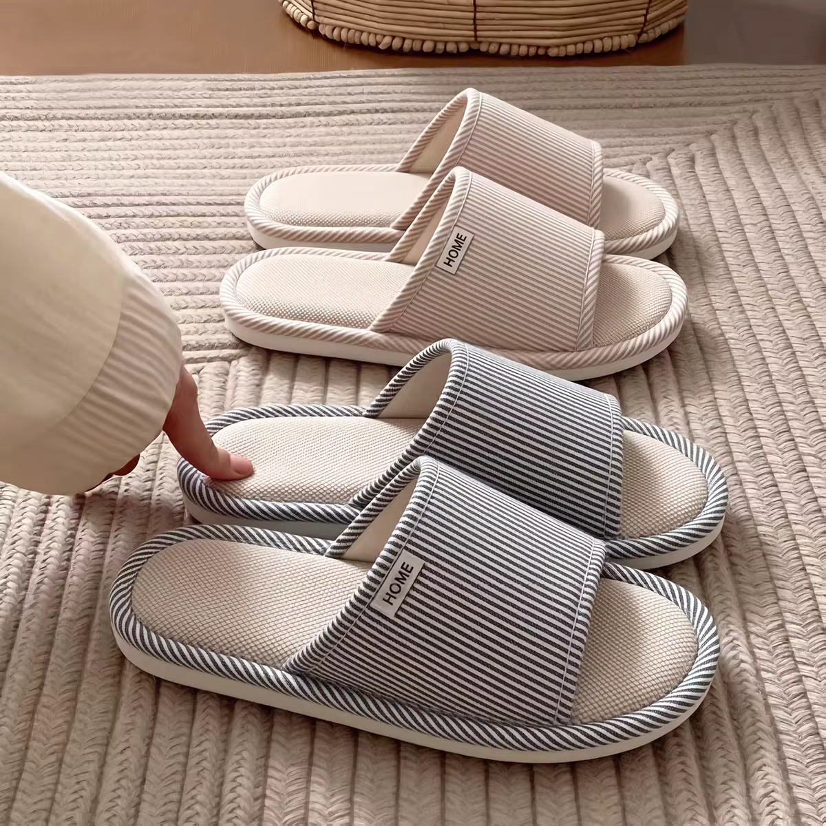 Pantoufles en lin pour hommes et femmes
