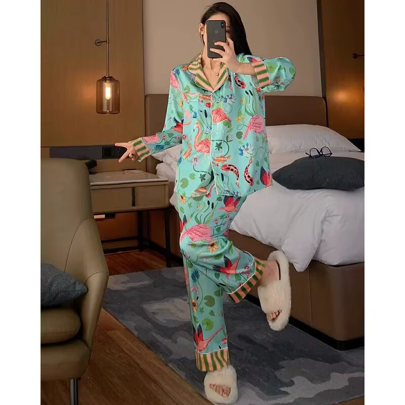Pyjamas pour femmes au printemps et en été à manches longues