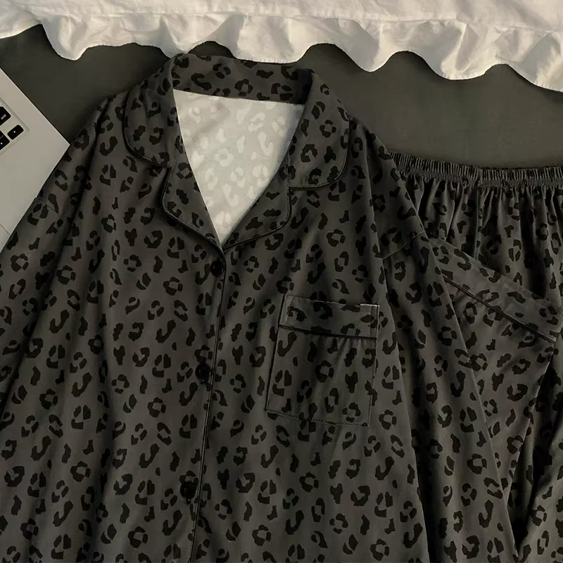 Ensemble de pyjama de luxe français à imprimé léopard pour femme