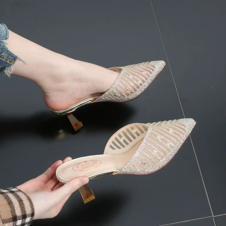 Pantoufles en maille pour femmes