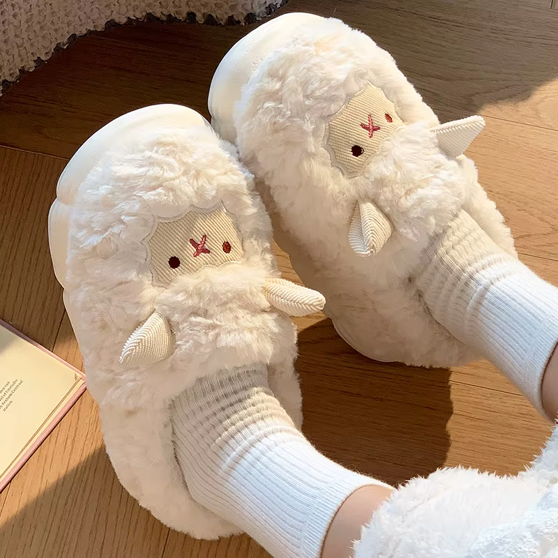 Pantoufles de mouton en peluche pour femmes