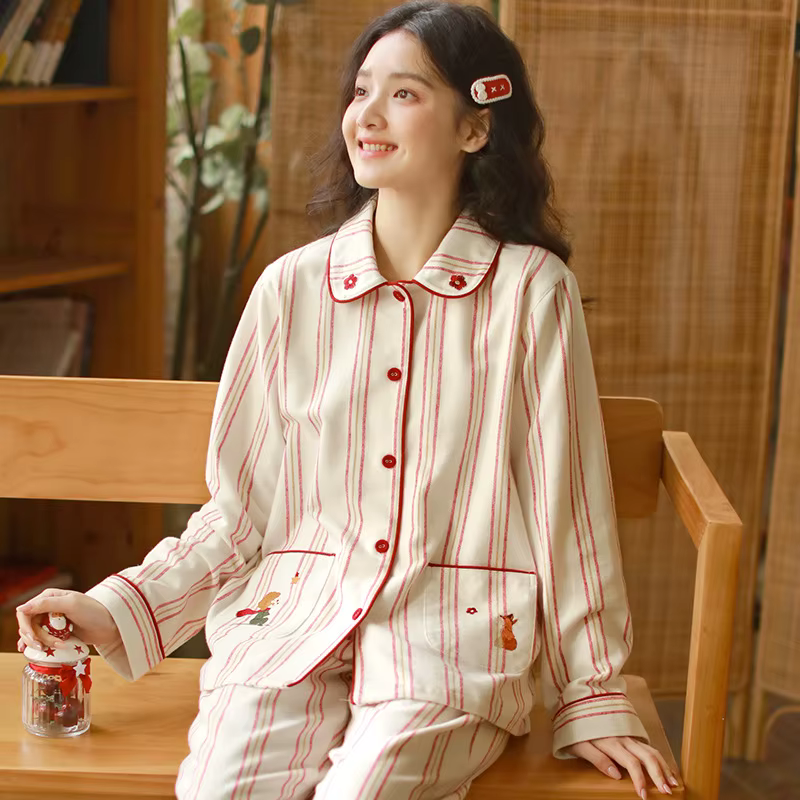 Ensemble pyjama Vintage rayé avec col Peter Pan