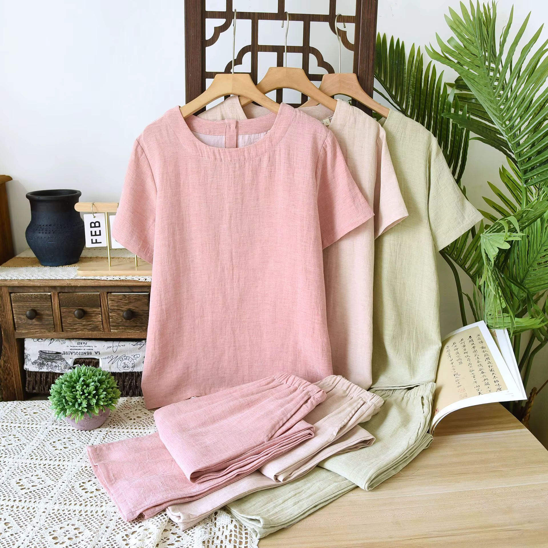 2025 Couple Tencel chanvre coton pyjamas hommes et femmes décontracté Simple et confortable à manches courtes pantalon ensemble de vêtements de détente