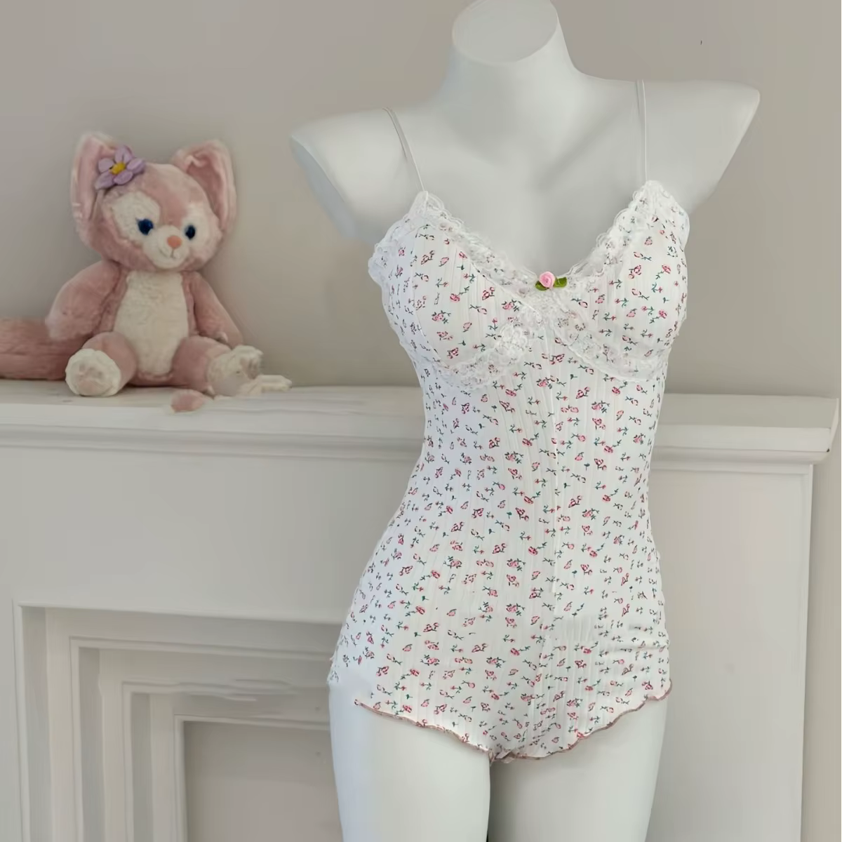 Onesie-Pyjamas floraux mignons pour femmes