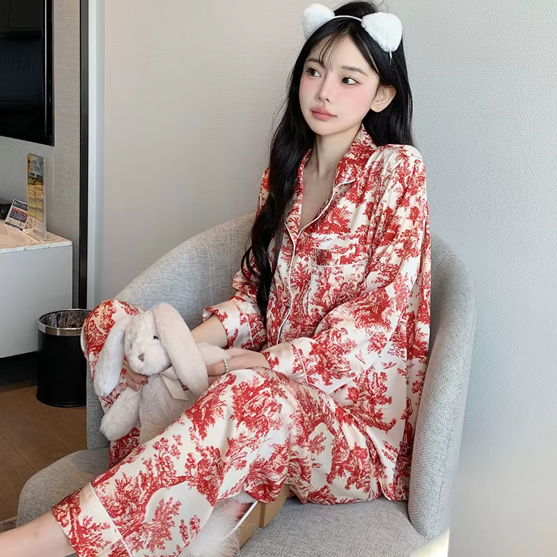 Pyjama en soie glacée pour femmes