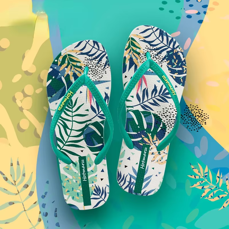 Pantoufles de plage coordonnantes à chevrons pour femmes