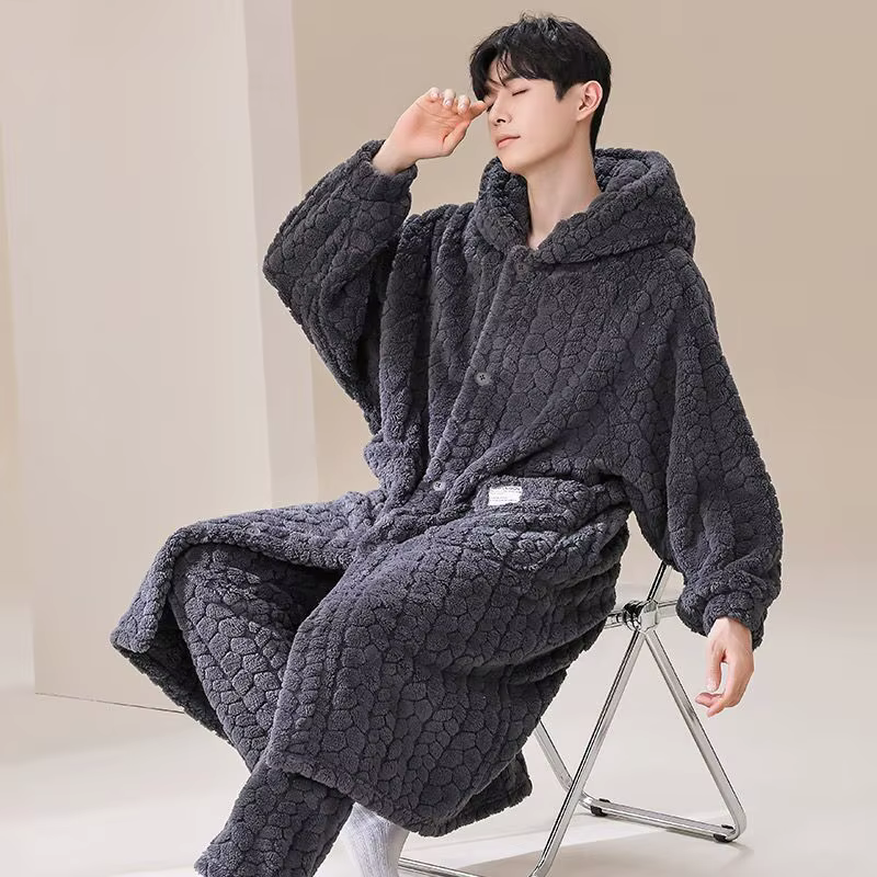 Peignoir à capuche pour homme